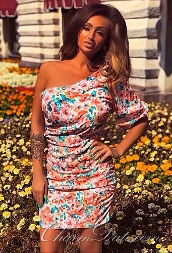 Anna Profile image 2